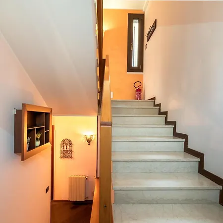 Helios Vakantiehuis Desenzano del Garda